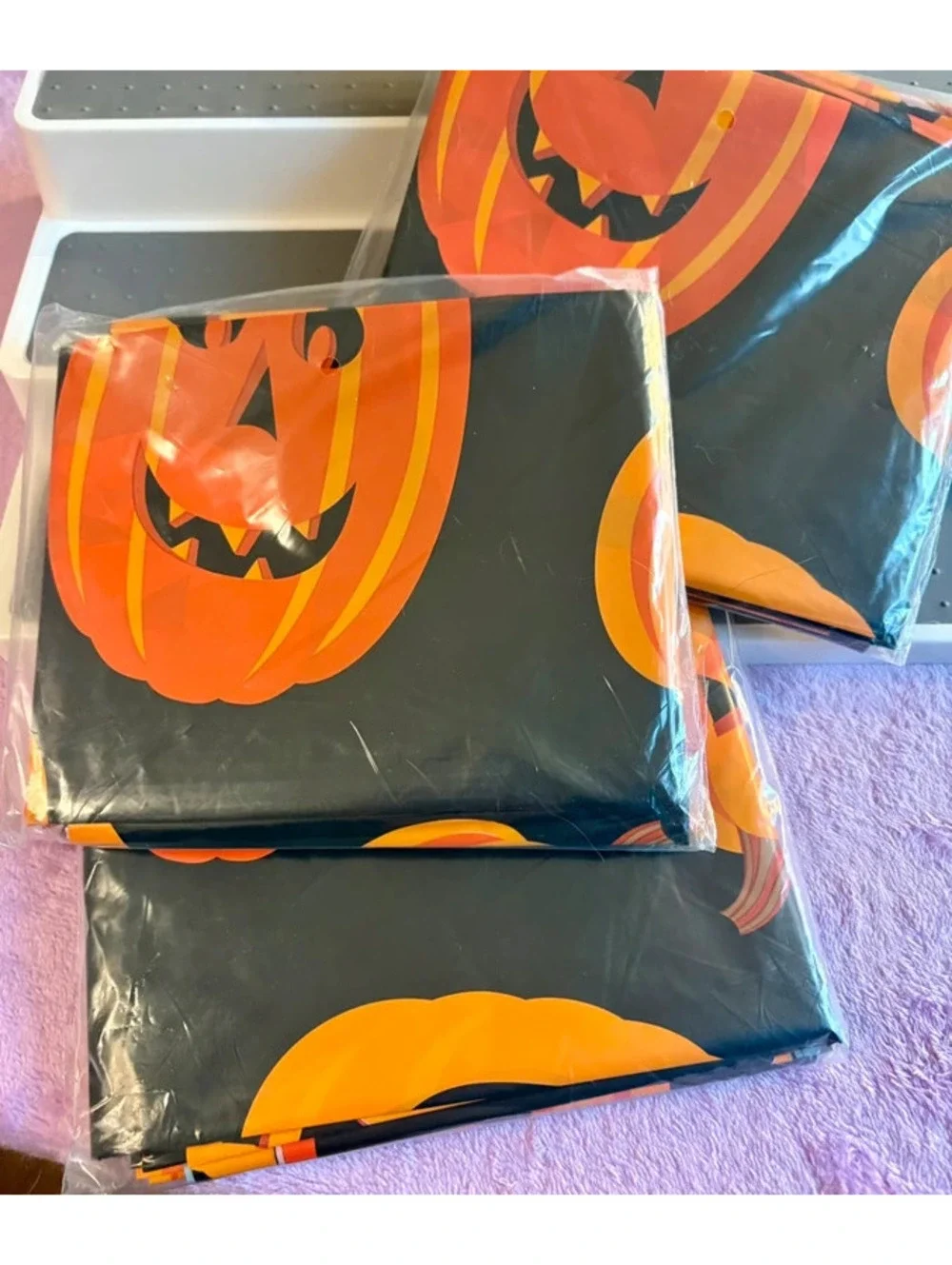 9 plastic Halloween table covers